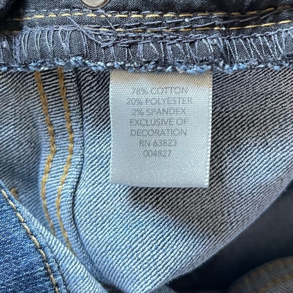 Christopher & Banks Classic Fit Denim Blue Straight Leg Jeans Women's Size 4 - Picture 7 of 10